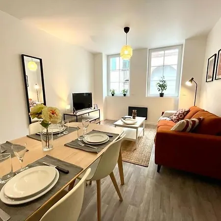 Apartment Le Patio - Renove Et Proche