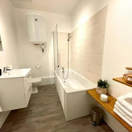 Apartment Le Patio - Renove Et Proche *